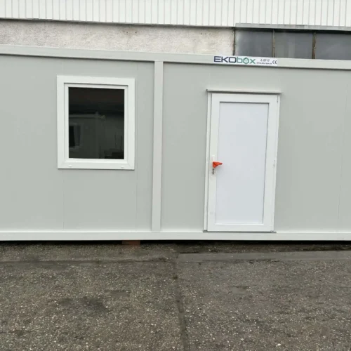 Biely 6x2,4m (s kúpeľňou + kuchyňa)